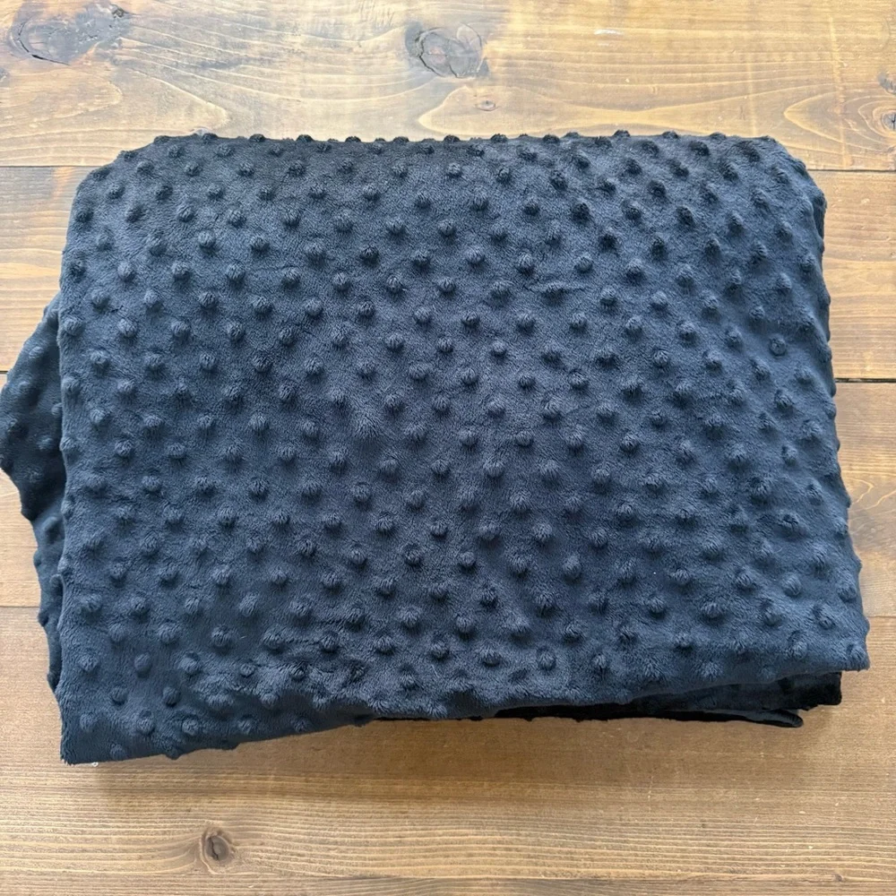 N/A black polka